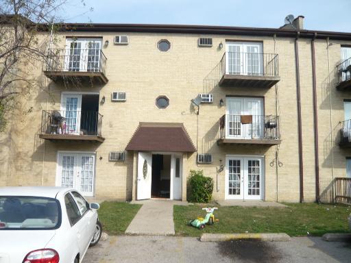 2414 Randall Ln. #3B, Arlington Heights, IL 60004