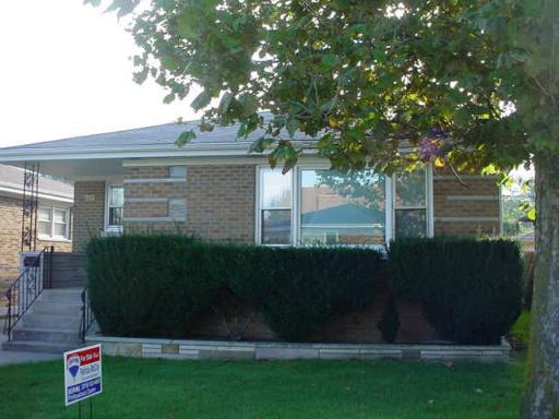 713 May St., Calumet City, IL 60409