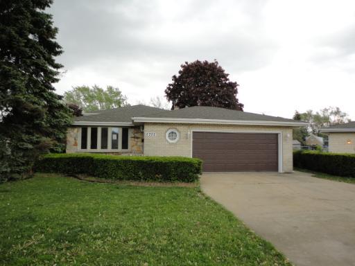 5705 Rose Ct., Berkeley, IL 60163
