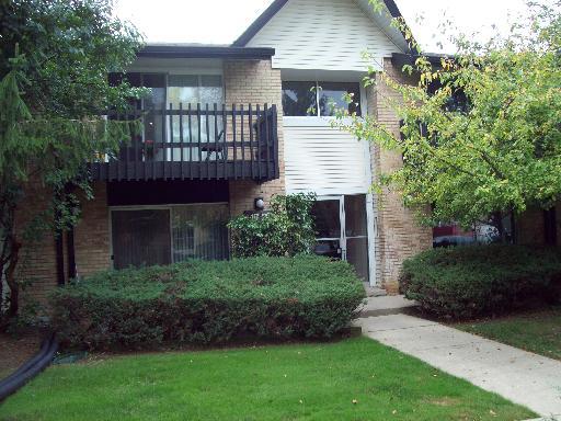 17B Kingery Quarter Ave. #106, Willowbrook, IL 60527