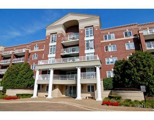 7021 W Touhy Ave. #504, Niles, IL 60714