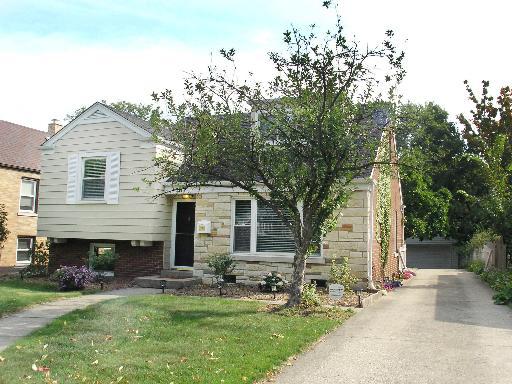 311 S Peck Ave., La Grange, IL 60525