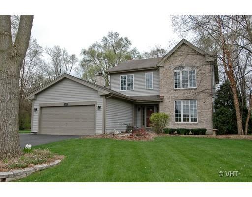 1999 Erie St., Elgin, IL 60123
