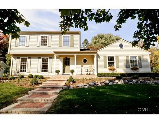 438 Hill Ave., Glen Ellyn, IL 60137