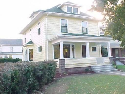 319 North Ave., Aurora, IL 60505
