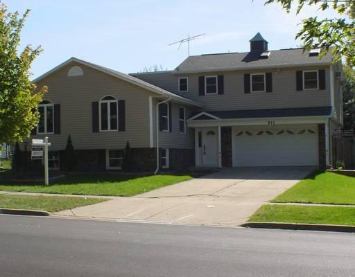 511 Krause Ave., Streamwood, IL 60107