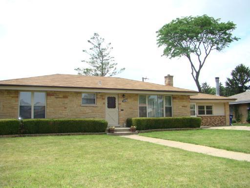 2632 N Sarah St., Franklin Park, IL 60131
