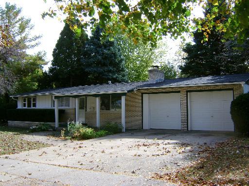 728 Kimberly Dr., Dekalb, IL 60115