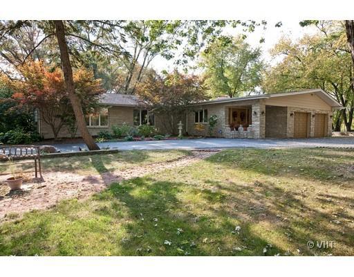 9S708 Lorraine Dr., Hinsdale, IL 60527