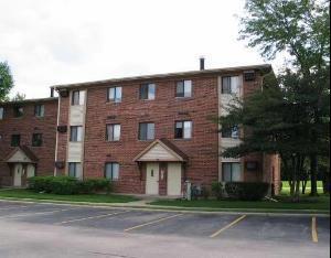 3 Cedar Ct. #2, Vernon Hills, IL 60061