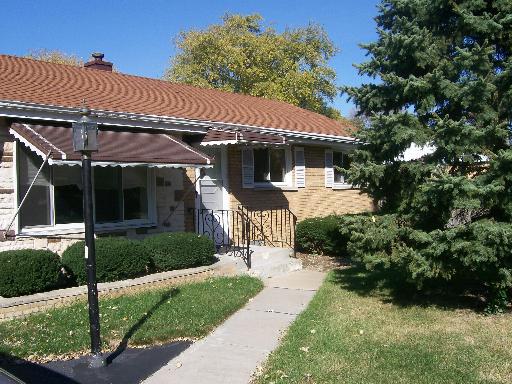 8232 S 83rd Ave., Justice, IL 60458