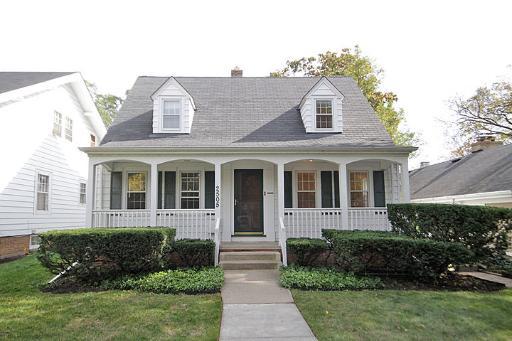 2505 Prospect Ave., Evanston, IL 60201