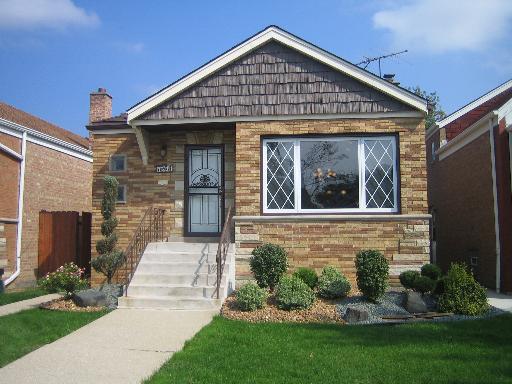 7233 S Hamlin Ave., Chicago, IL 60629