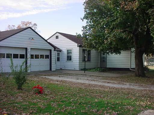 305 Mason St., Sheffield, IL 61361