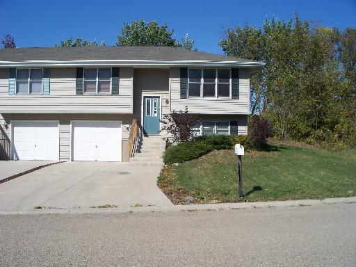 102 Woodview Ln. #2, Marseilles, IL 61341