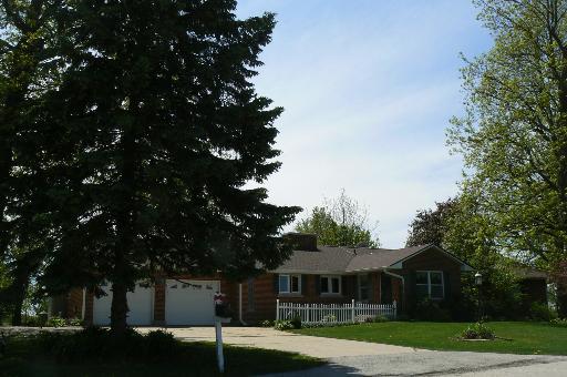 15350 Whipple Rd., Sycamore, IL 60178