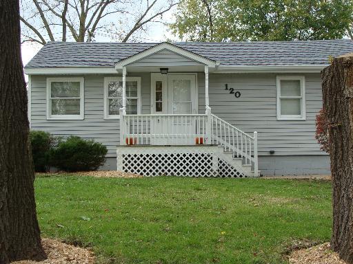 120 S Vermont Ave., Aurora, IL 60505