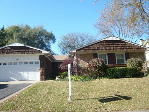 130 Stonegate Rd., Buffalo Grove, IL 60089