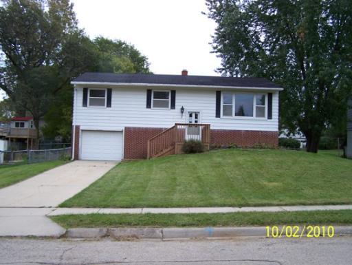 1857 W Revere St., Freeport, IL 61032
