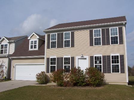 1648 Victoria Park Cir., Aurora, IL 60504