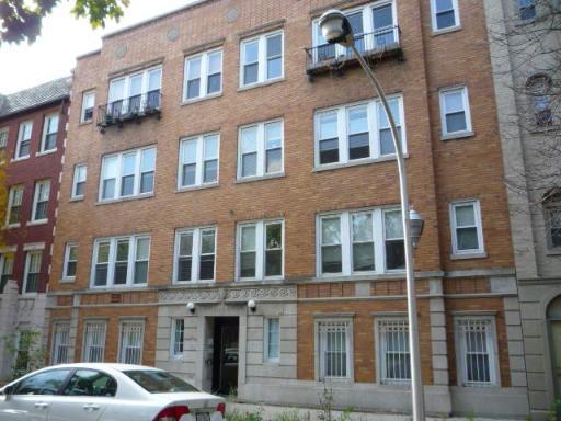 6812 N Wayne Ave. #1F, Chicago, IL 60626