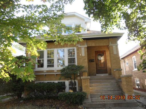 2413 Scoville Ave., Berwyn, IL 60402
