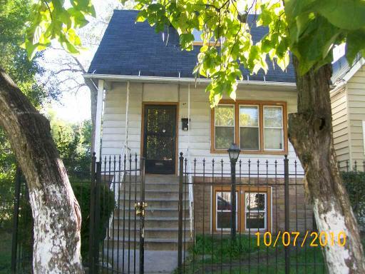 6733 S Bishop Ave., Chicago, IL 60636