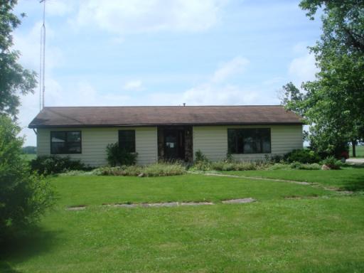240 N Sundown St., Kinsman, IL 60437