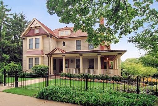 417 S Grove Ave., Barrington, IL 60010