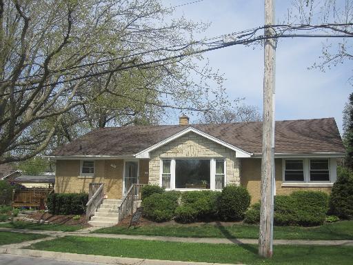 349 E Crescent Ave., Elmhurst, IL 60126
