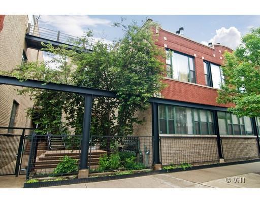 2943 N Lincoln Ave. #201, Chicago, IL 60657