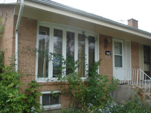 8853 S Robin Dr. #F, Des Plaines, IL 60016