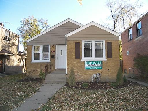 941 Marshall Ave., Bellwood, IL 60104