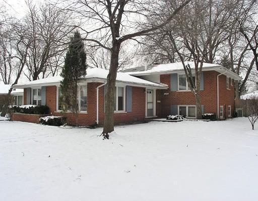 10336 Kildare Ave., Oak Lawn, IL 60453