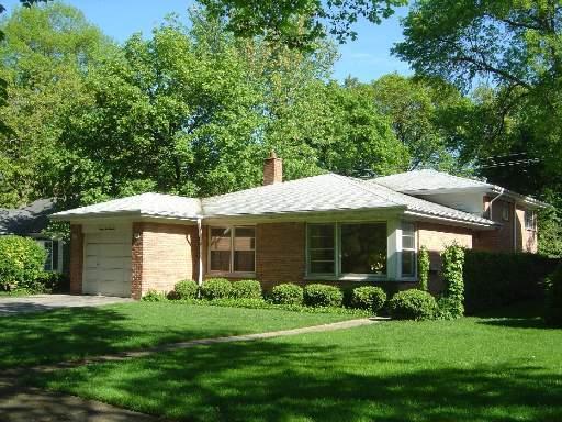 2214 Elmwood Ave., Wilmette, IL 60091