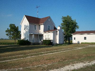 3032 N State Rt 1, Martinton, IL 60951