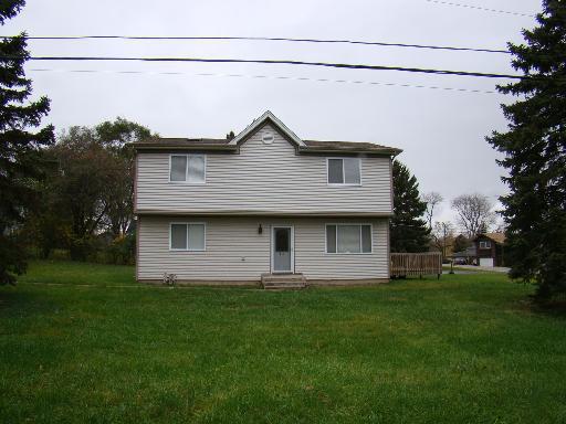 413 Meadow Ln., Lake In The Hills, IL 60156