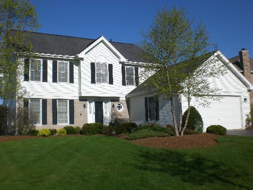 1501 Wynnfield Dr., Algonquin, IL 60102
