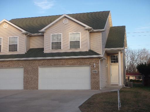 1968 Alinda Ave. #2, Ottawa, IL 61350