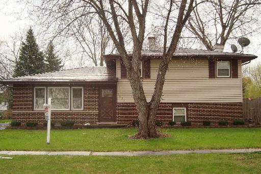 1191 Princeton Dr., Bartlett, IL 60103