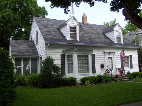 426 La Fox River Dr., Algonquin, IL 60102