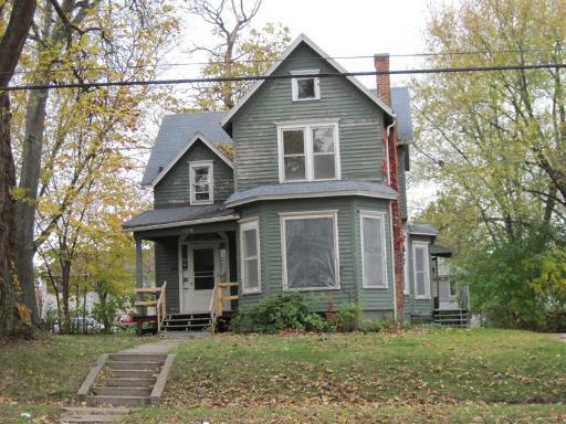 208 N West Ave., Freeport, IL 61032