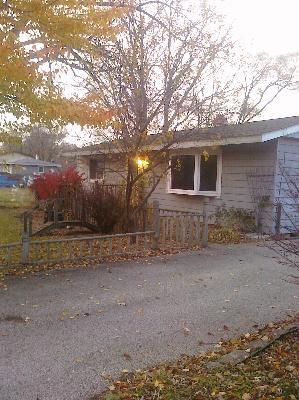 104 Hilltop Dr., Mchenry, IL 60050