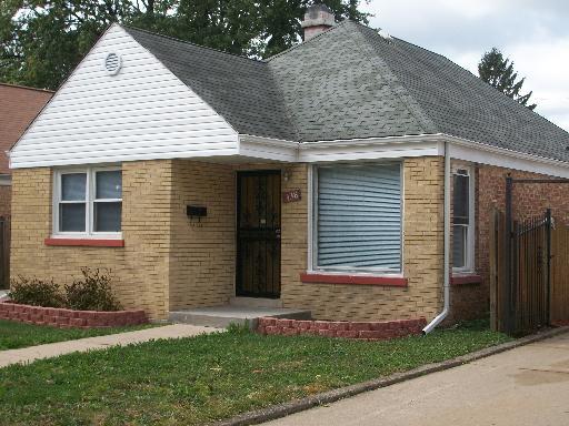 438 52nd Ave., Bellwood, IL 60104