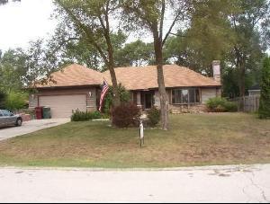 4236 Lake Park Ave., Gurnee, IL 60031