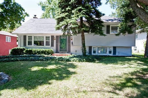 3924 N Main St., Downers Grove, IL 60515