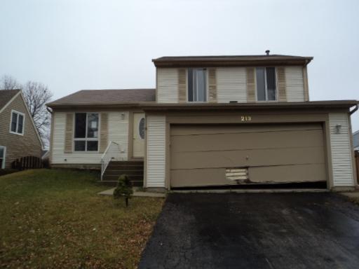 213 Iris Dr., Streamwood, IL 60107