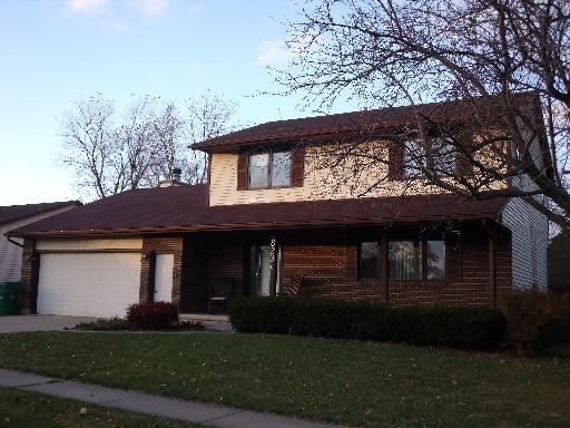 823 Vaughn Ct., Sycamore, IL 60178