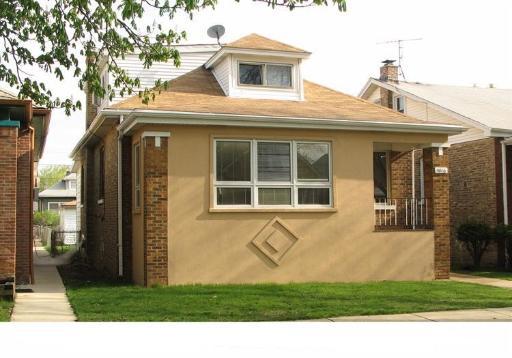 5816 W Waveland Ave., Chicago, IL 60634