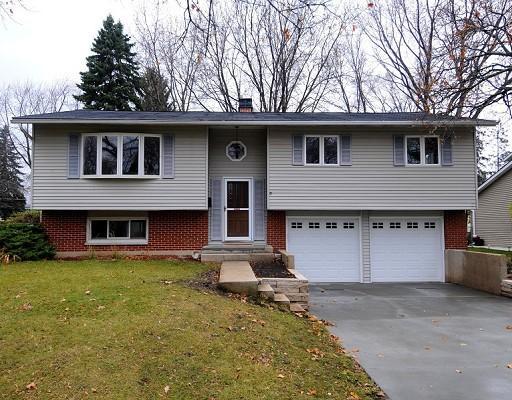 1108 E Greenwood Dr., Mount Prospect, IL 60056